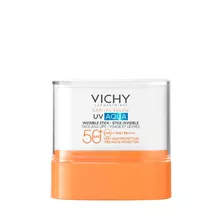 וישי קפיטל סוליי UV AQUA סטיק הגנה לפנים ולשפתיים SPF50+ – 15 מ״ל 